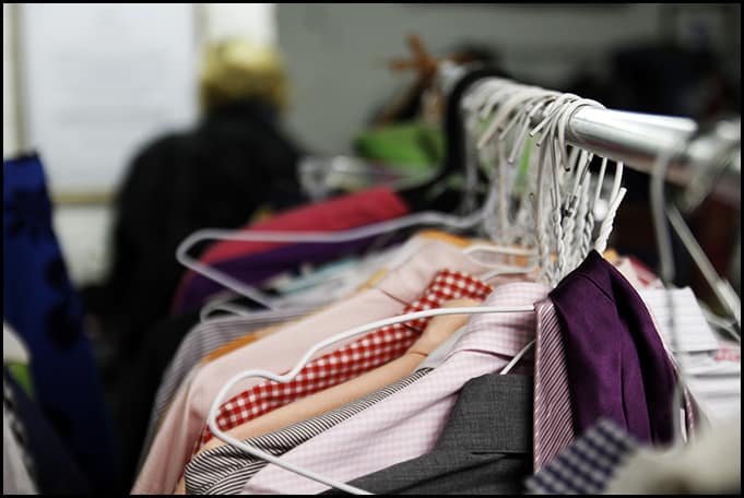 Kaivarin Kanuuna Helsinki retro boutique secondhand shop interior with vintage clothing