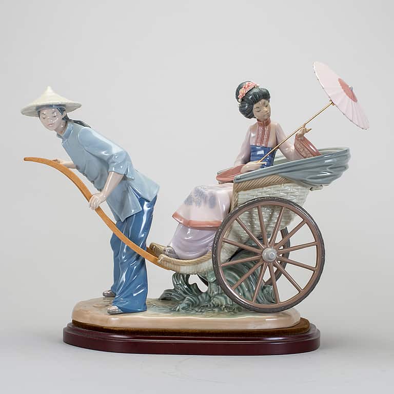Barneby's ceramics and sculpture - online auctions