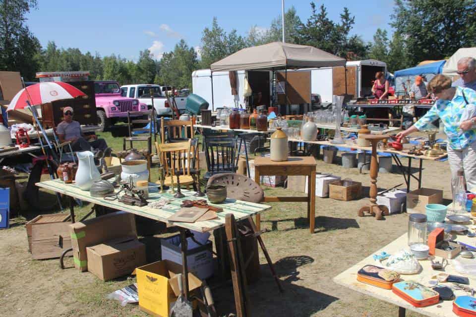 Marche aux Puces Lachute Flea Market